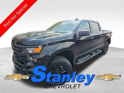 New 2025 Chevrolet Silverado 1500 Custom Trail Boss w/ Turbomax Blackout Package