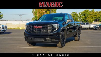 New 2025 GMC Sierra 1500 Pro w/ Graphite Edition