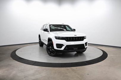 New 2025 Jeep Grand Cherokee Altitude