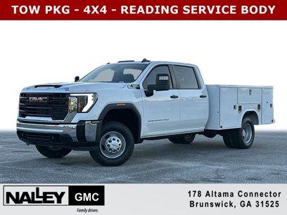 New 2025 GMC Sierra 3500 Pro w/ Convenience Package
