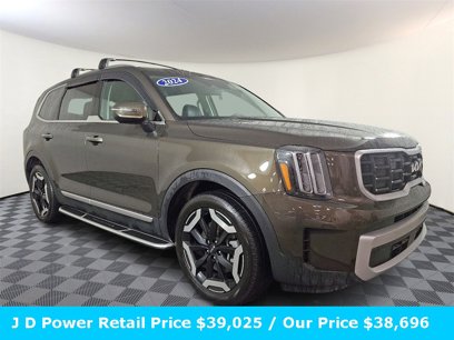 Used 2024 Kia Telluride S w/ S Sunroof Package