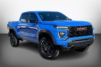 New 2025 GMC Canyon Elevation w/ Convenience Package