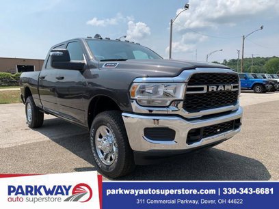 New 2024 RAM 3500 Tradesman w/ Chrome Appearance Group