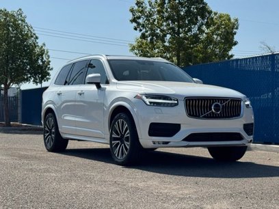 Used 2021 Volvo XC90 T5 Momentum w/ Advanced Package