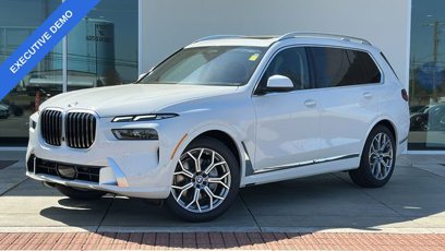 Used 2025 BMW X7 xDrive40i w/ Parking Assistance Package