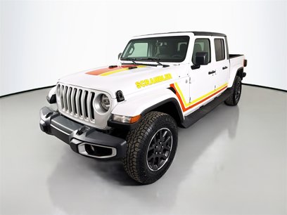 Used 2023 Jeep Gladiator Overland w/ Popular Equipment Package
