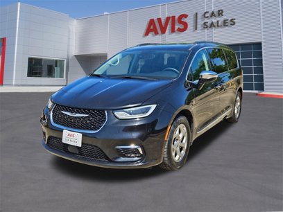 Used 2023 Chrysler Pacifica Limited