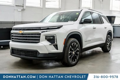 New 2025 Chevrolet Traverse LT w/ Sun and Wheel Package