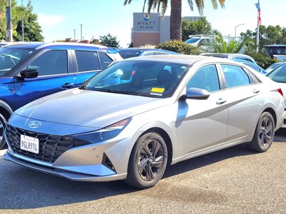 Certified 2023 Hyundai Elantra SEL w/ Cargo Package
