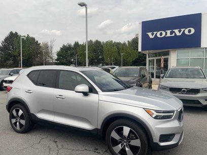 Used 2019 Volvo XC40 T5 Momentum