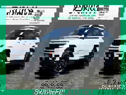 New 2025 Jeep Grand Cherokee L Limited w/ Black Appearance Package