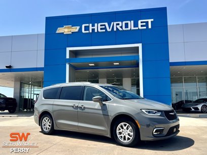 Used 2022 Chrysler Pacifica Touring-L