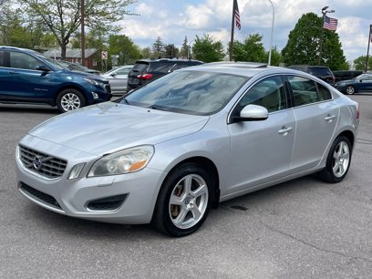 Used 2012 Volvo S60 T5 w/ Climate Pkg