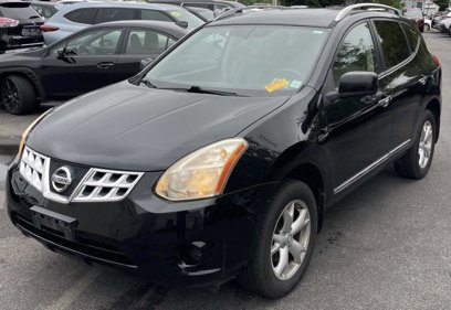 Used 2011 Nissan Rogue SV w/ Premium Pkg