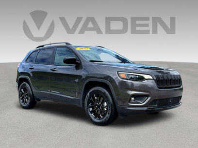 Used 2023 Jeep Cherokee Altitude Lux