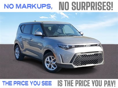 Used 2023 Kia Soul LX w/ LX Technology Package