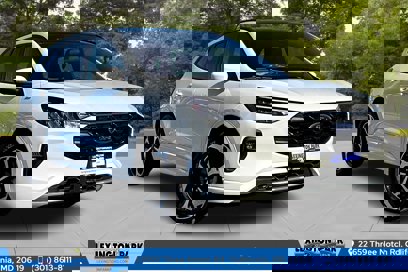 New 2024 Ford Escape ST-Line Select w/ Tech Pack #2