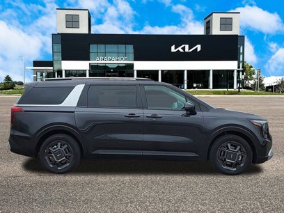 New 2025 Kia Carnival EX