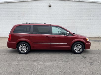 Used 2015 Chrysler Town & Country Touring-L