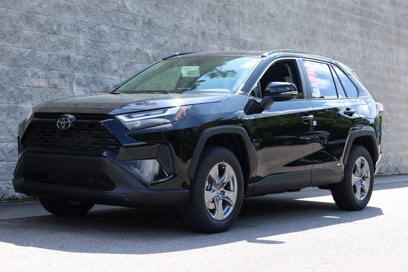 New 2025 Toyota RAV4 XLE