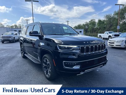 Used 2023 Jeep Wagoneer L Series III w/ Preferred Equipment Group