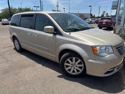 Used 2015 Chrysler Town & Country Touring w/ Driver Convenience Group