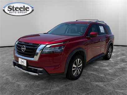 Used 2023 Nissan Pathfinder SL