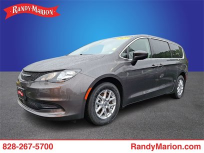 Used 2022 Chrysler Voyager LX