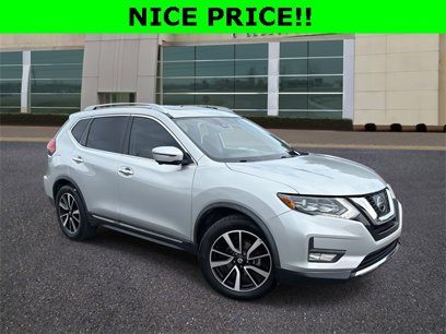 Used 2017 Nissan Rogue SL w/ SL Premium Package