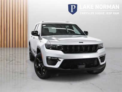New 2025 Jeep Grand Cherokee Limited w/ Black Appearance Package