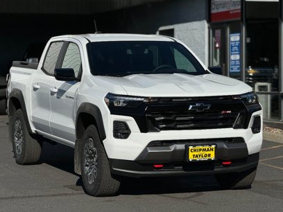 Used 2024 Chevrolet Colorado Z71 w/ Z71 Convenience Package 2