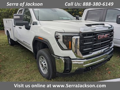New 2025 GMC Sierra 2500 Pro w/ Convenience Package
