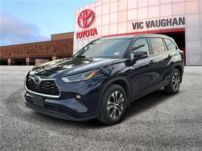 Used 2023 Toyota Highlander XLE