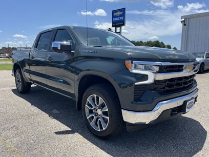New 2025 Chevrolet Silverado 1500 LT w/ Safety Package