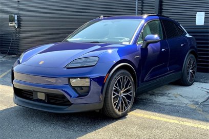 New 2025 Porsche Macan 4S Electric
