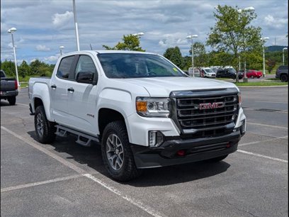 Used 2022 GMC Canyon AT4 w/ Trailering Package