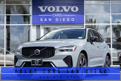 New 2025 Volvo XC60 T8 Core