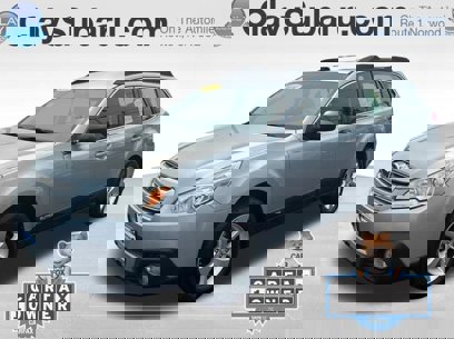 Used 2014 Subaru Outback 2.5i w/ Alloy Wheel Package