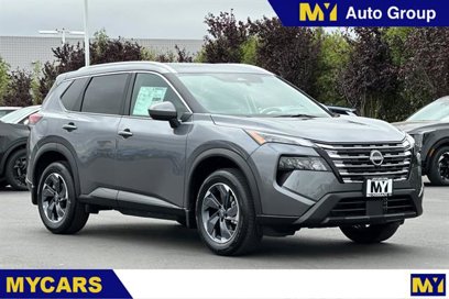 New 2025 Nissan Rogue SV w/ SV Premium Package