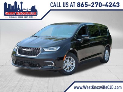 New 2025 Chrysler Pacifica Select