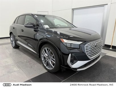 New 2025 Audi Q4 e-tron Premium Plus