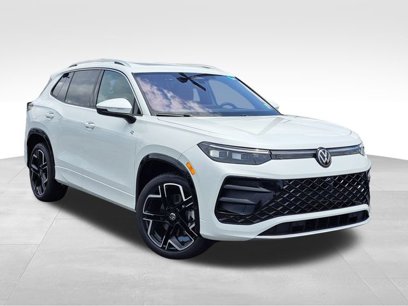 New 2025 Volkswagen Tiguan SEL R-Line
