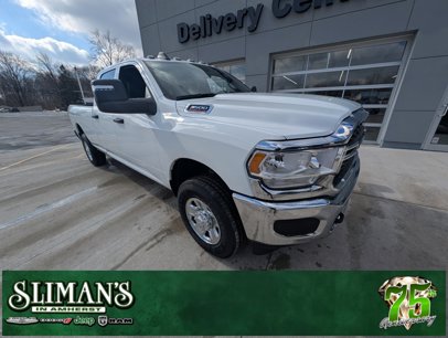 New 2024 RAM 3500 Tradesman w/ Chrome Appearance Group