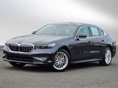 New 2025 BMW 530i xDrive w/ Premium Package