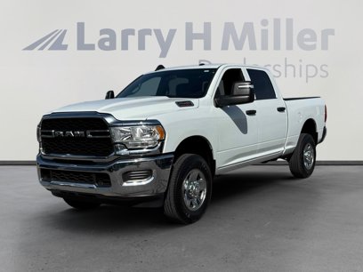 Used 2024 RAM 2500 Tradesman w/ Chrome Appearance Group