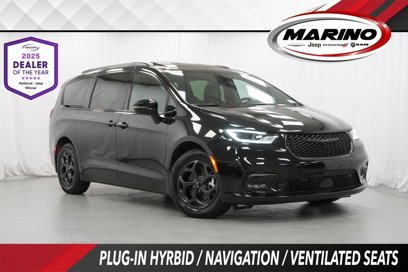 Certified 2024 Chrysler Pacifica Premium