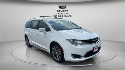 Used 2017 Chrysler Pacifica Touring-L Plus w/ Advanced Safetytec Group