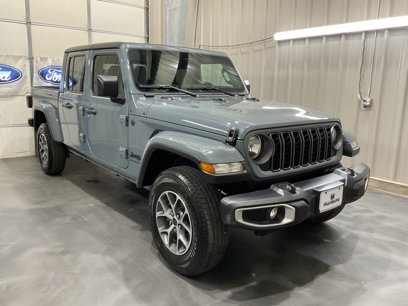 Used 2024 Jeep Gladiator Sport