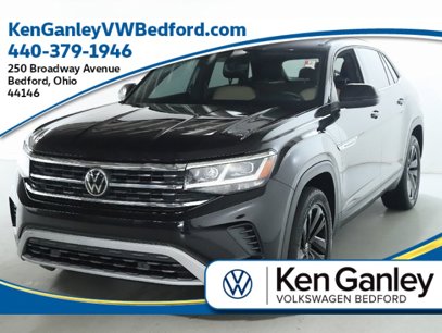 Used 2021 Volkswagen Atlas Cross Sport SE w/ 20" Black Wheels Package