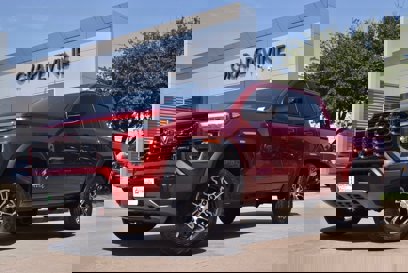 Used 2025 GMC Canyon AT4